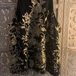 Gold Appliqué Sleeveless top